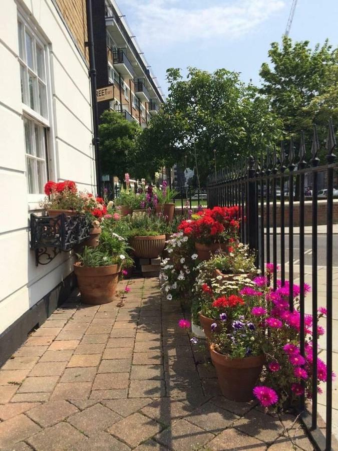 Lovely 2 Bedroom Family Near Tower Bridge Hébergement de vacances *